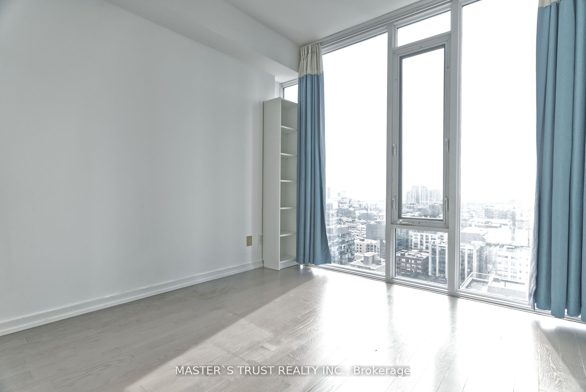 101 Peter St, #2511