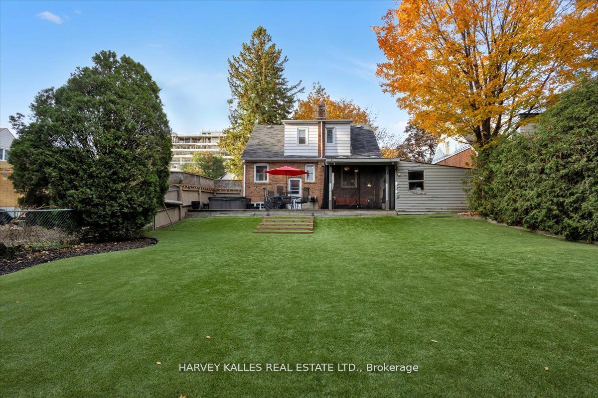 27 Craigmore Crescent