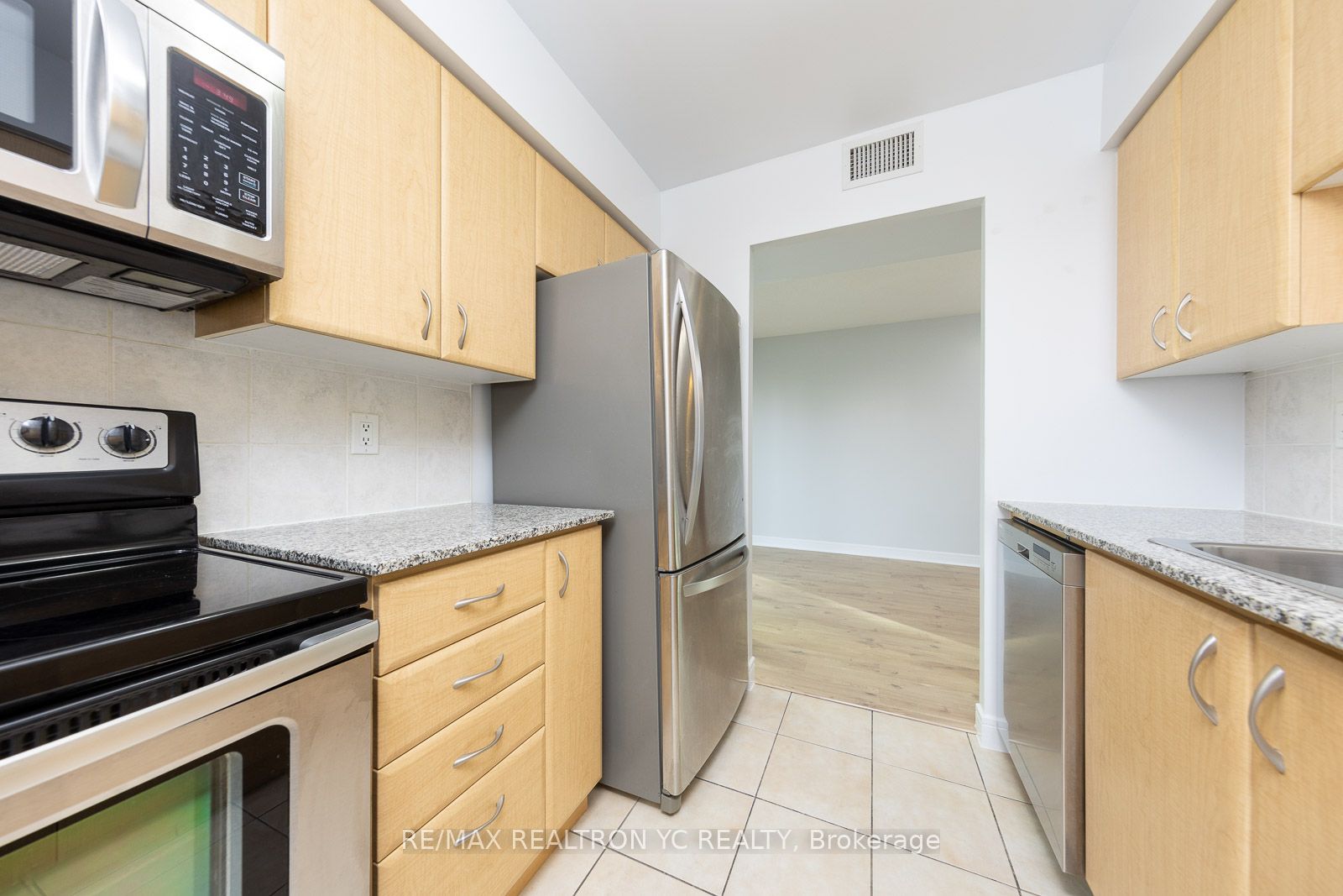 31 Bales Avenue, #510