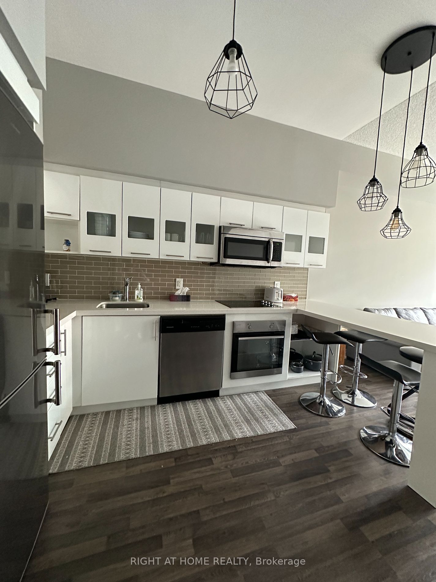 555 Wilson Ave, #E615