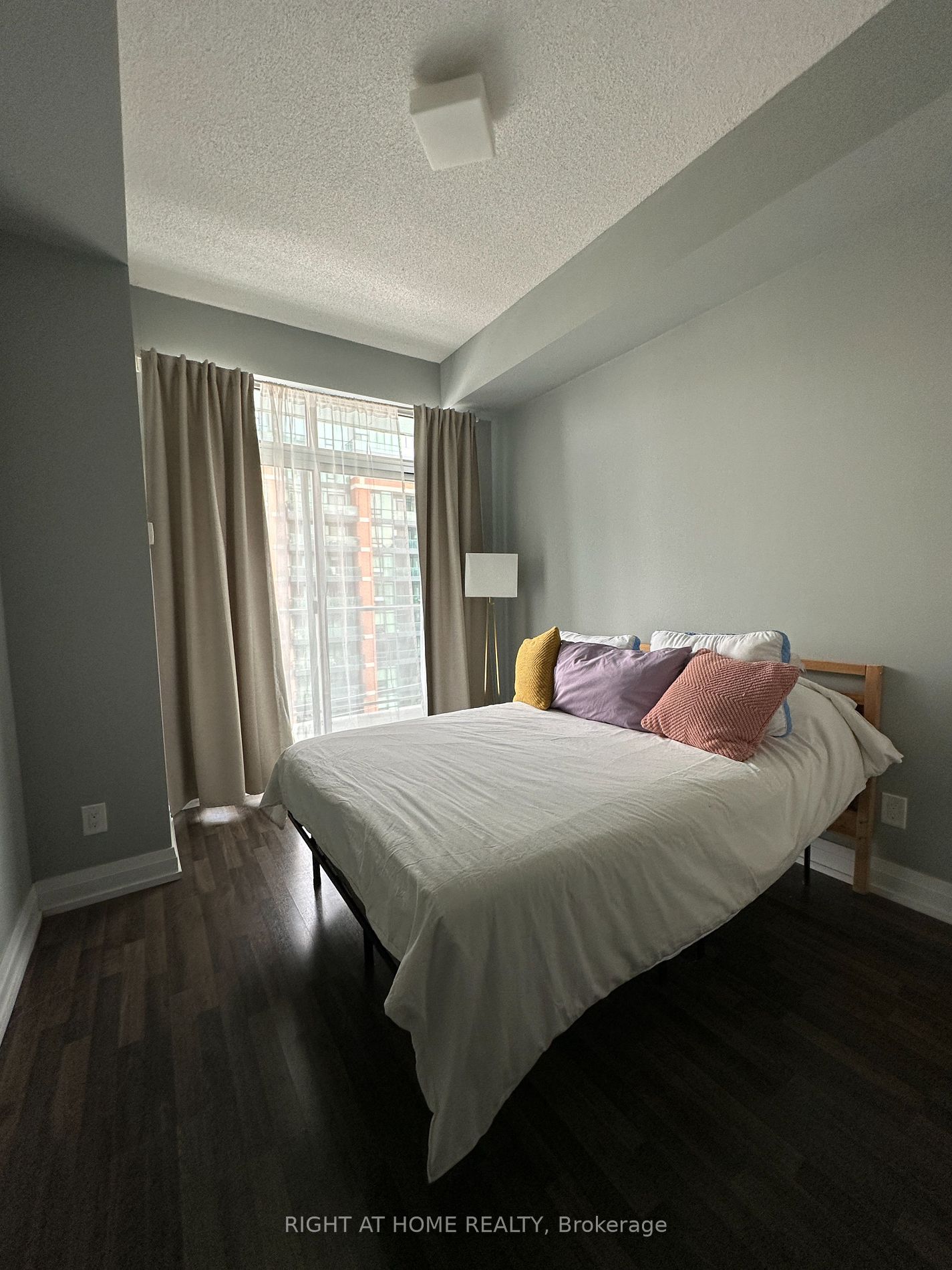 555 Wilson Ave, #E615
