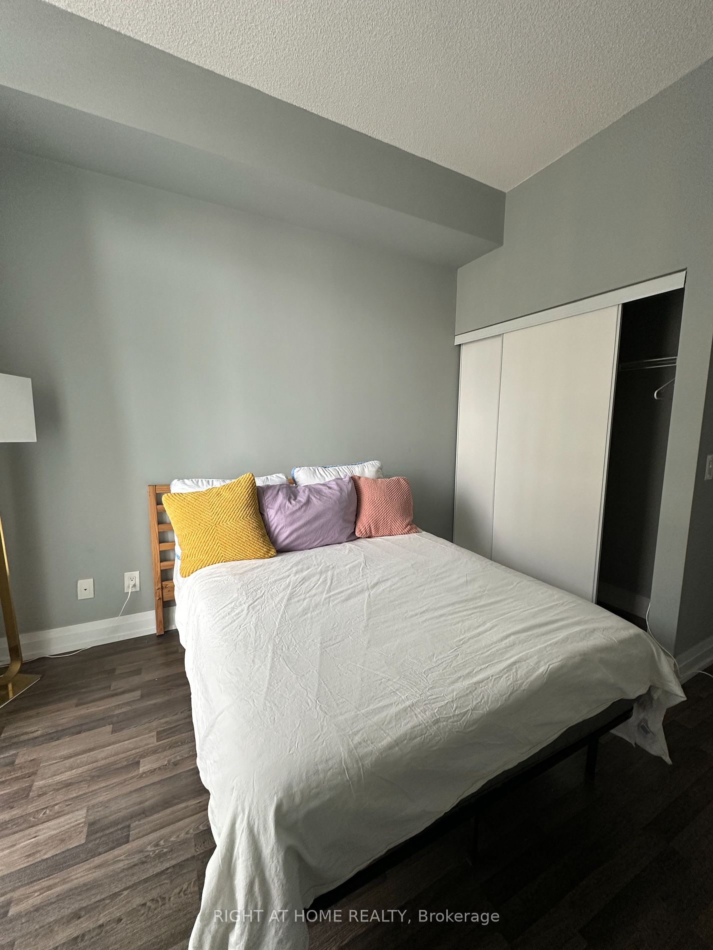 555 Wilson Ave, #E615