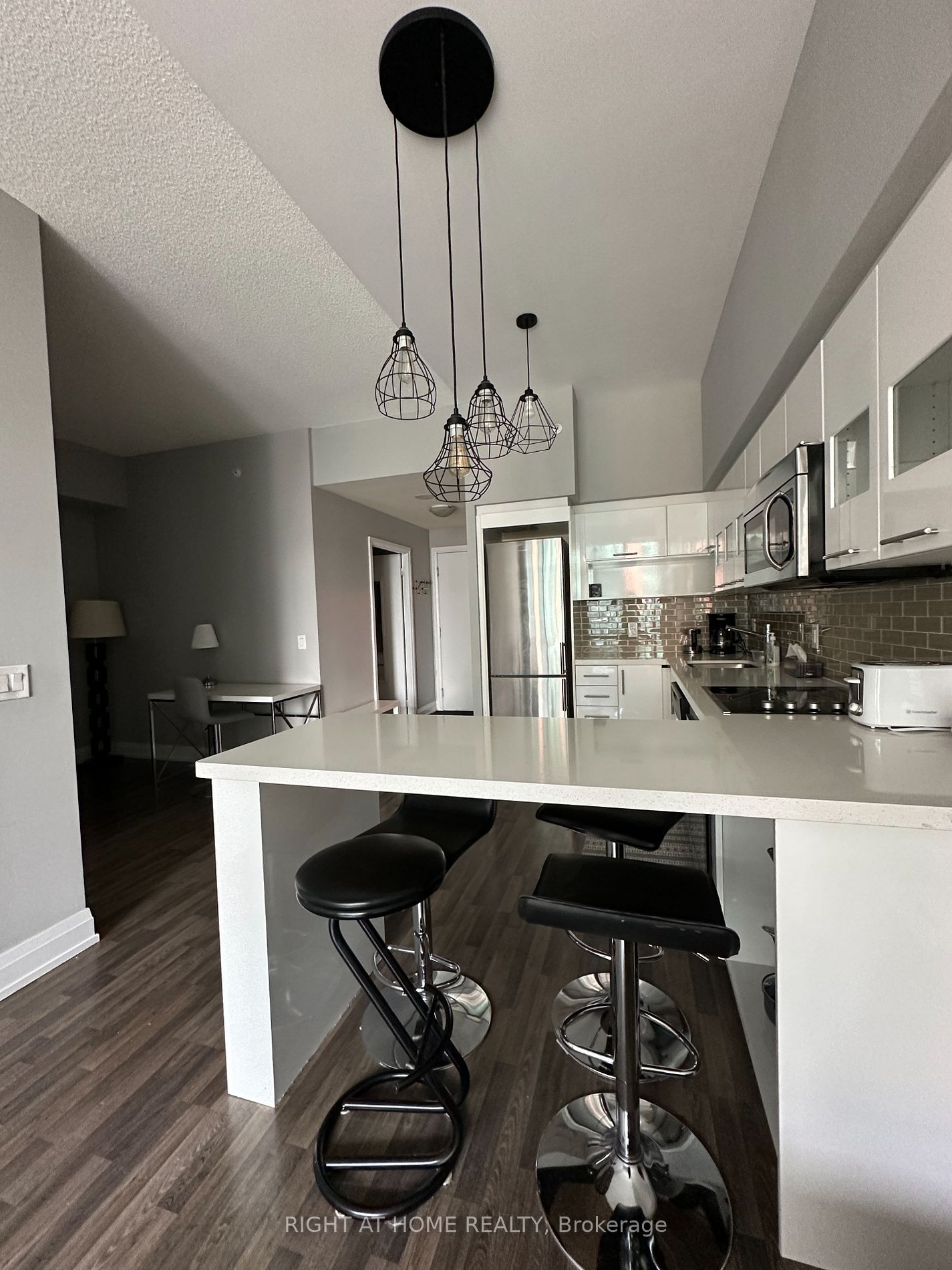 555 Wilson Ave, #E615