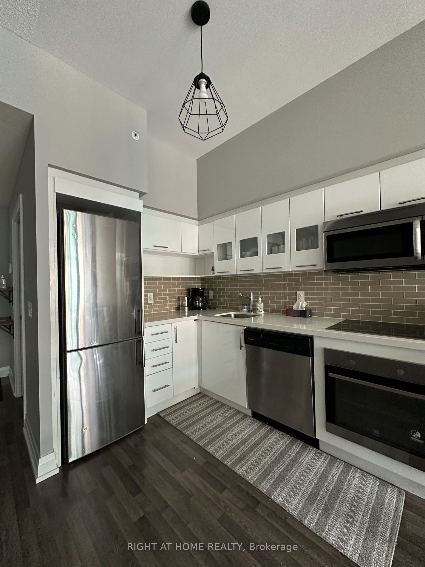 555 Wilson Ave, #E615