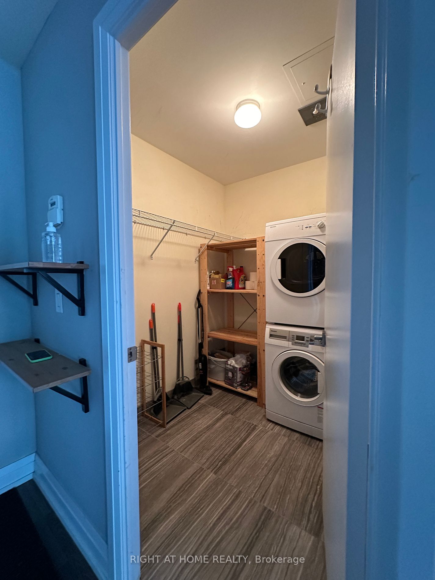 555 Wilson Ave, #E615