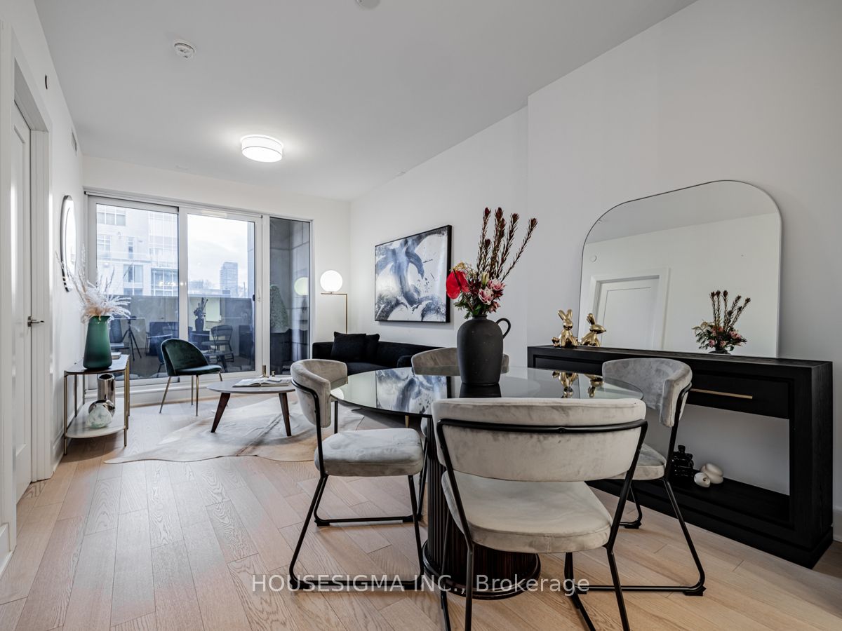 128 Pears Avenue, #302