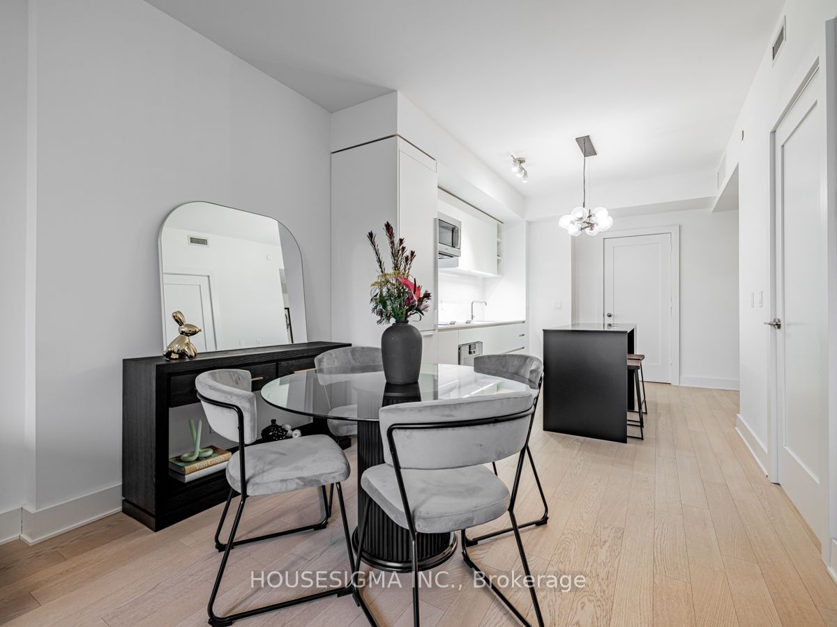 128 Pears Avenue, #302