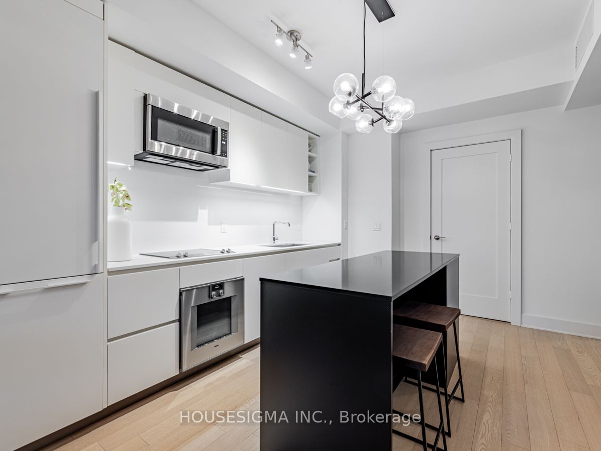 128 Pears Avenue, #302
