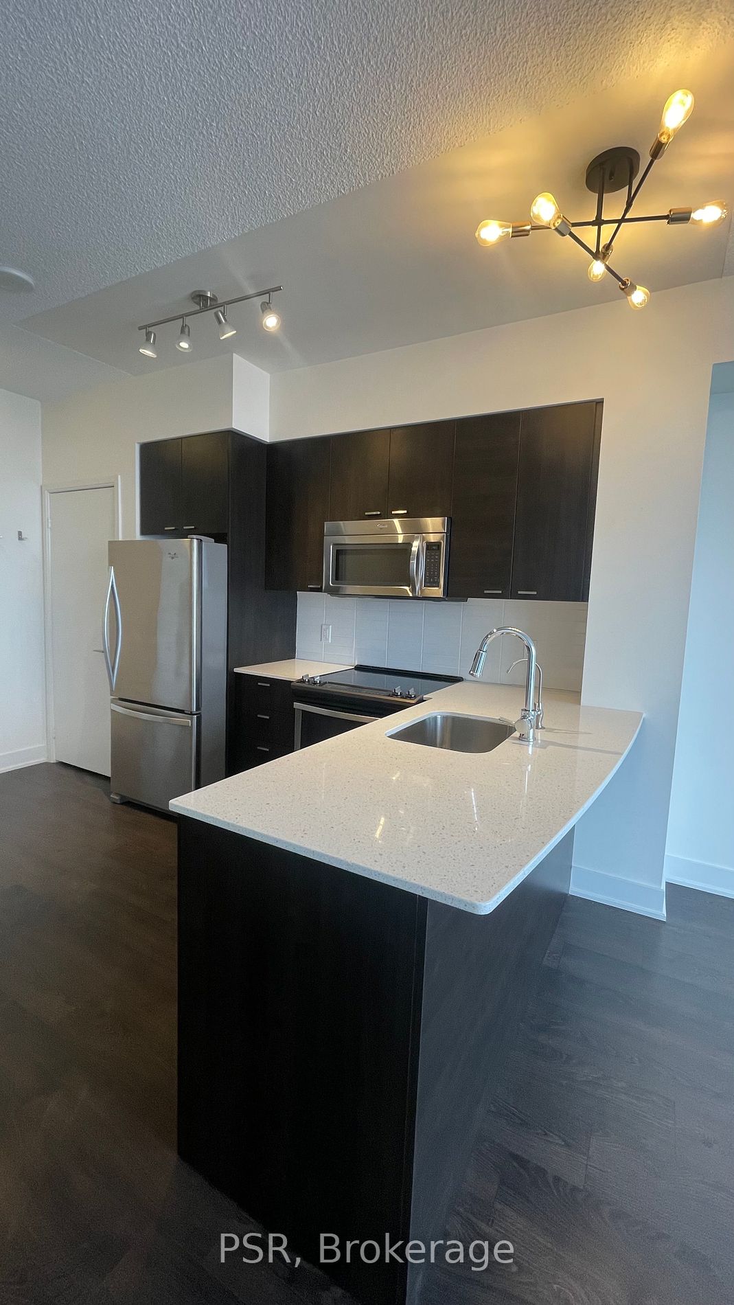30 Roehampton Avenue, #3204