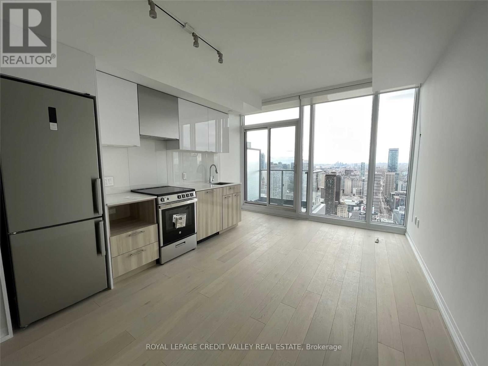 251 Jarvis St, #Ph07
