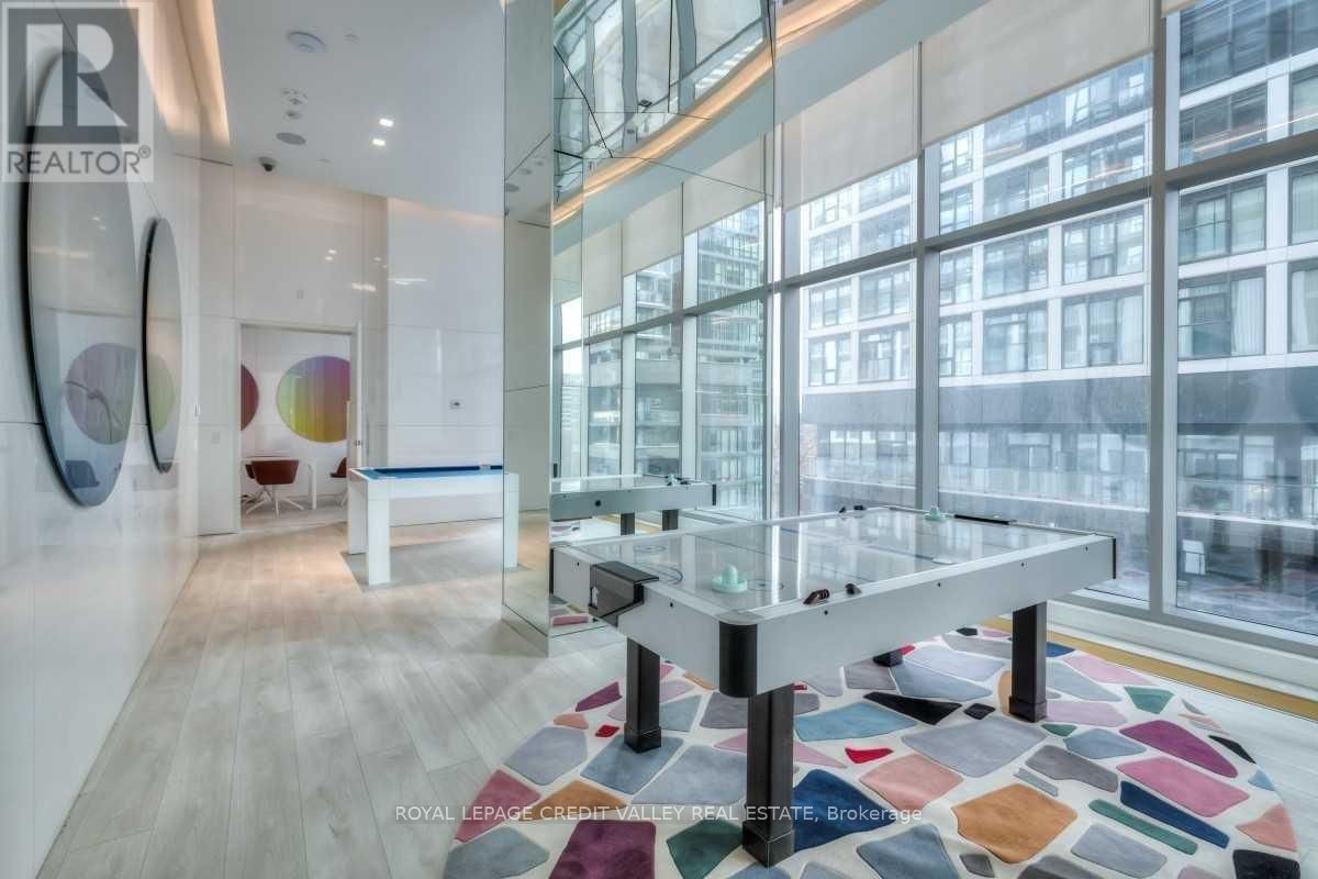 251 Jarvis St, #Ph07