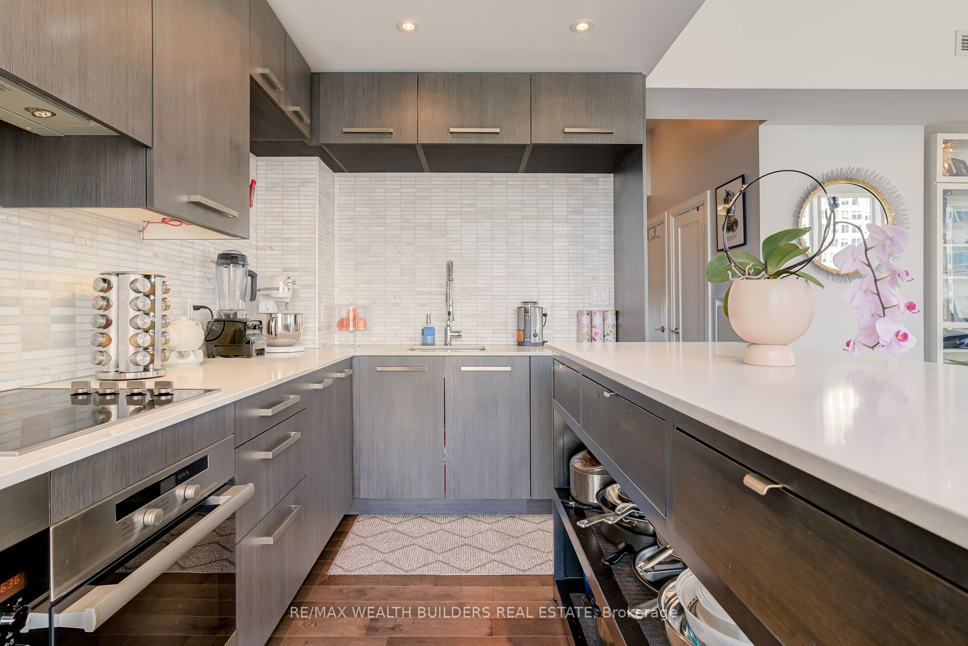 8 The Esplanade, #2105
