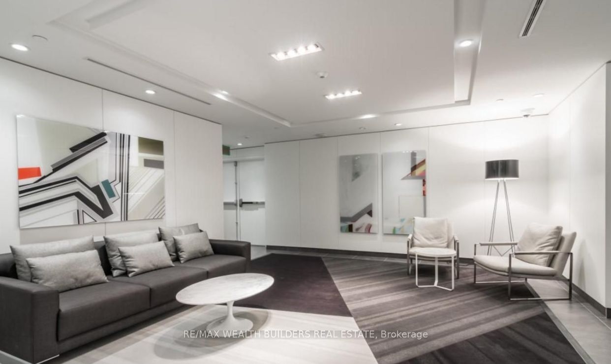 8 The Esplanade, #2105