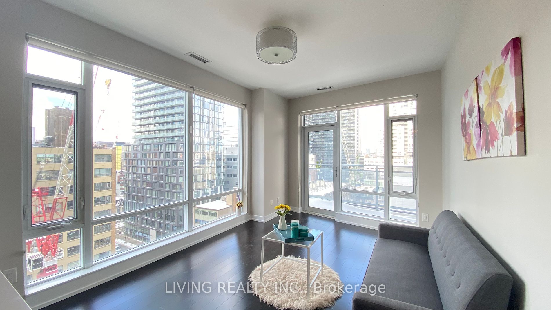 21 Widmer Street, #1002