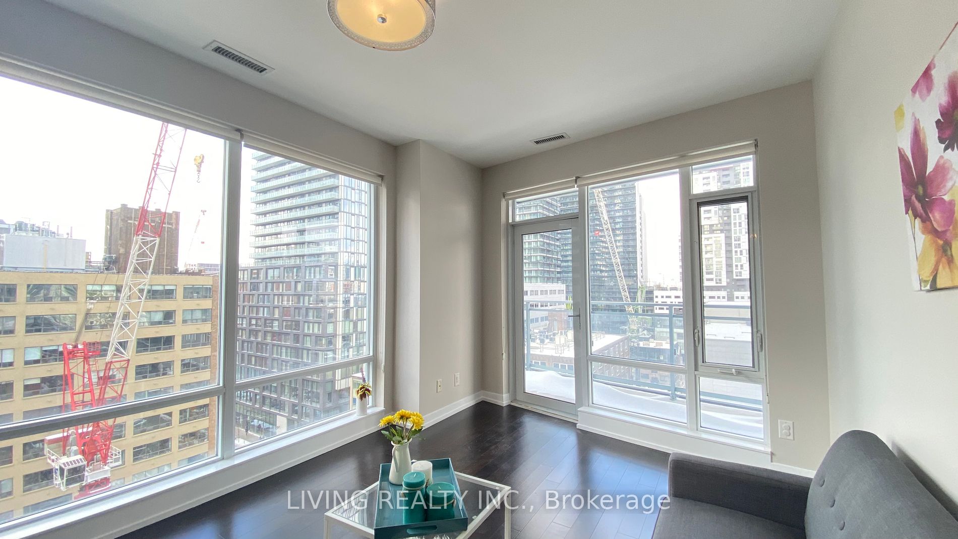 21 Widmer Street, #1002