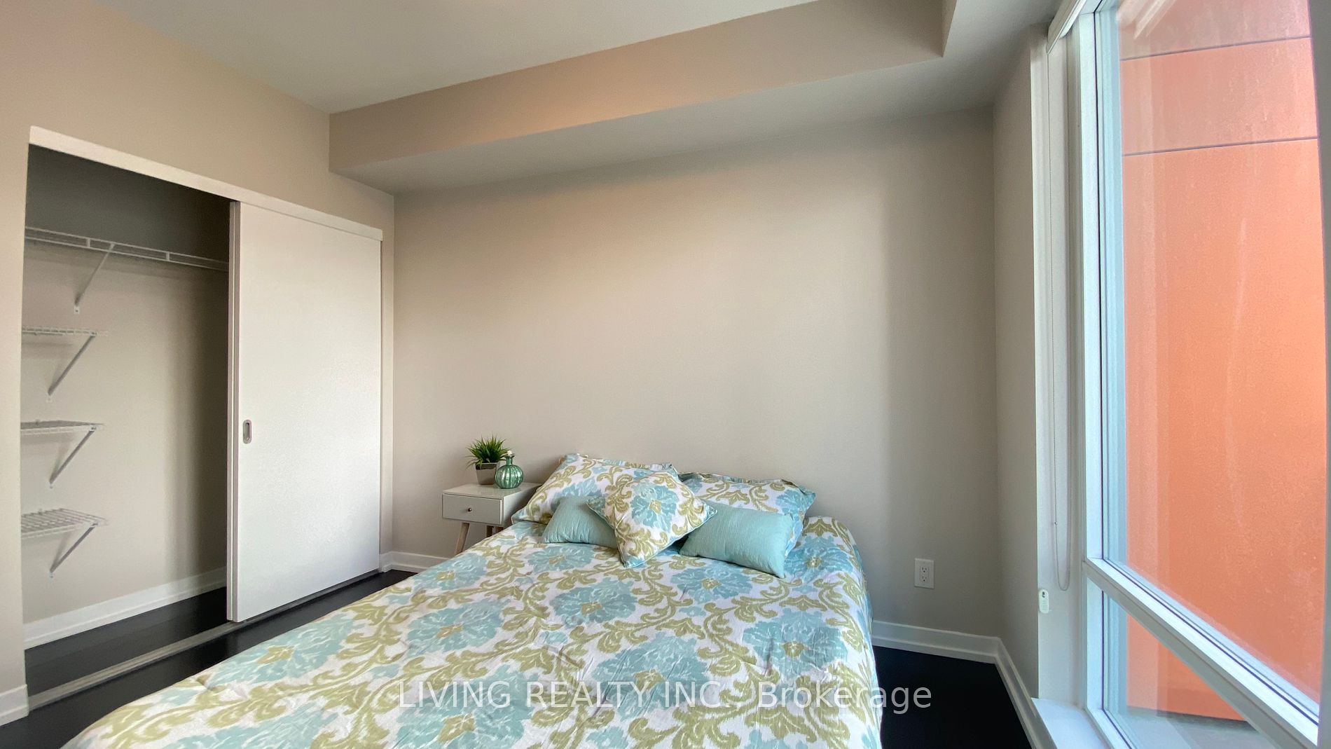 21 Widmer Street, #1002