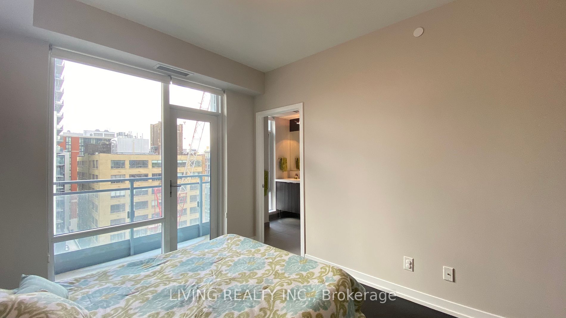 21 Widmer Street, #1002