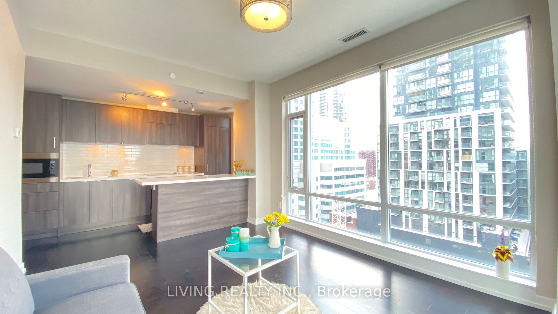 21 Widmer Street, #1002