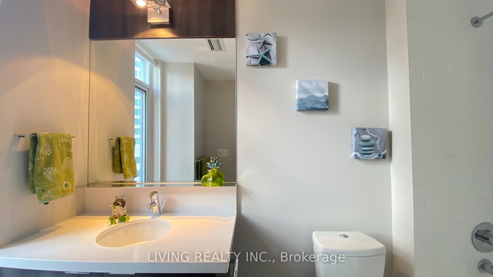 21 Widmer Street, #1002