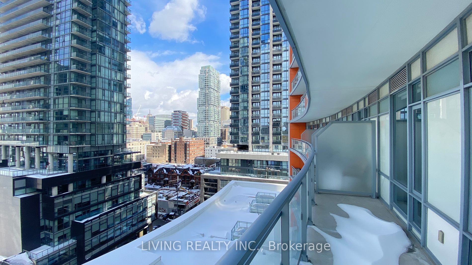 21 Widmer Street, #1002