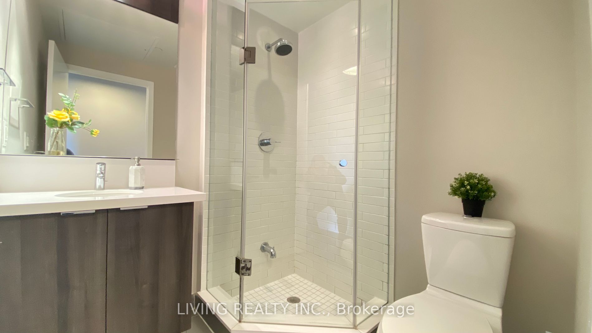 21 Widmer Street, #1002