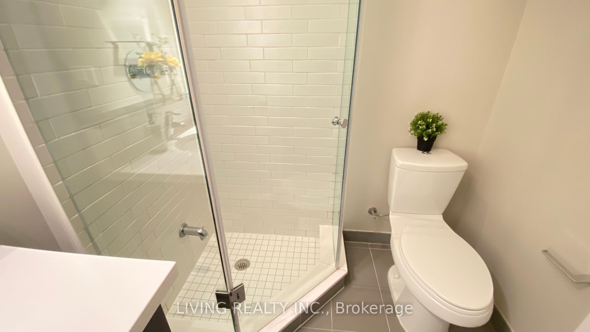 21 Widmer Street, #1002