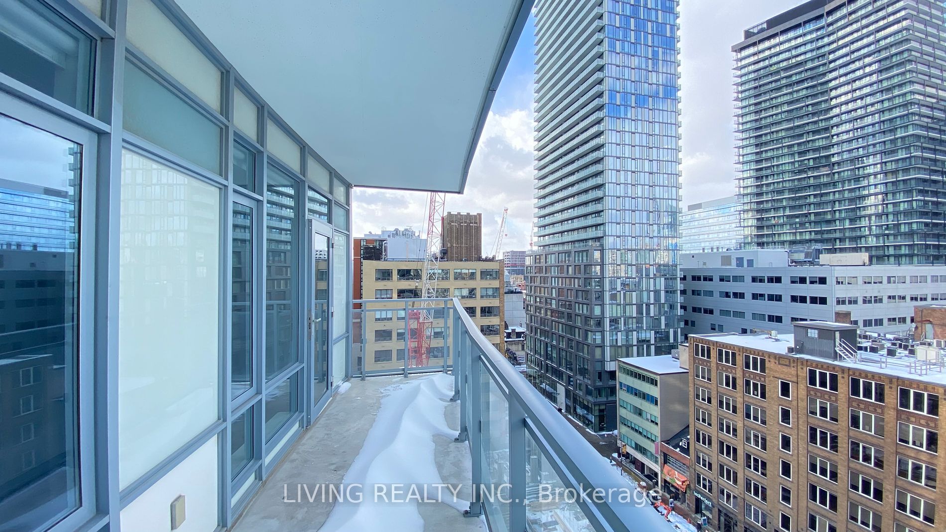 21 Widmer Street, #1002