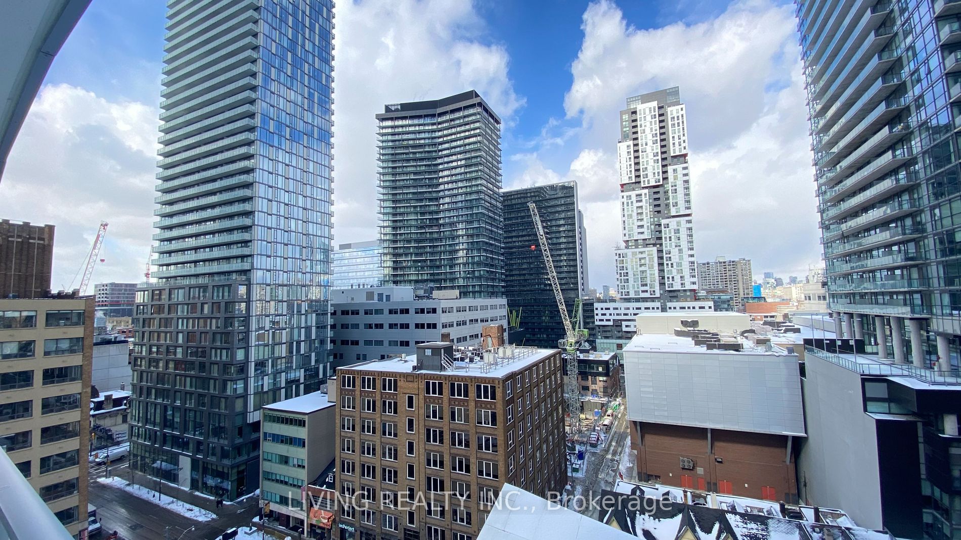 21 Widmer Street, #1002