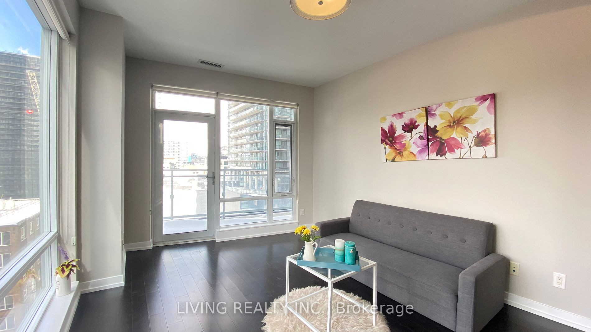 21 Widmer Street, #1002