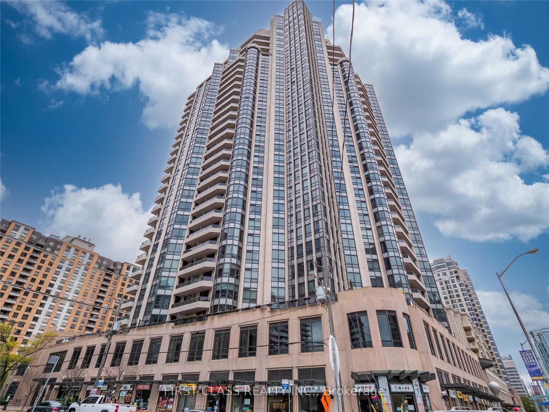 500 Doris Ave N, #921