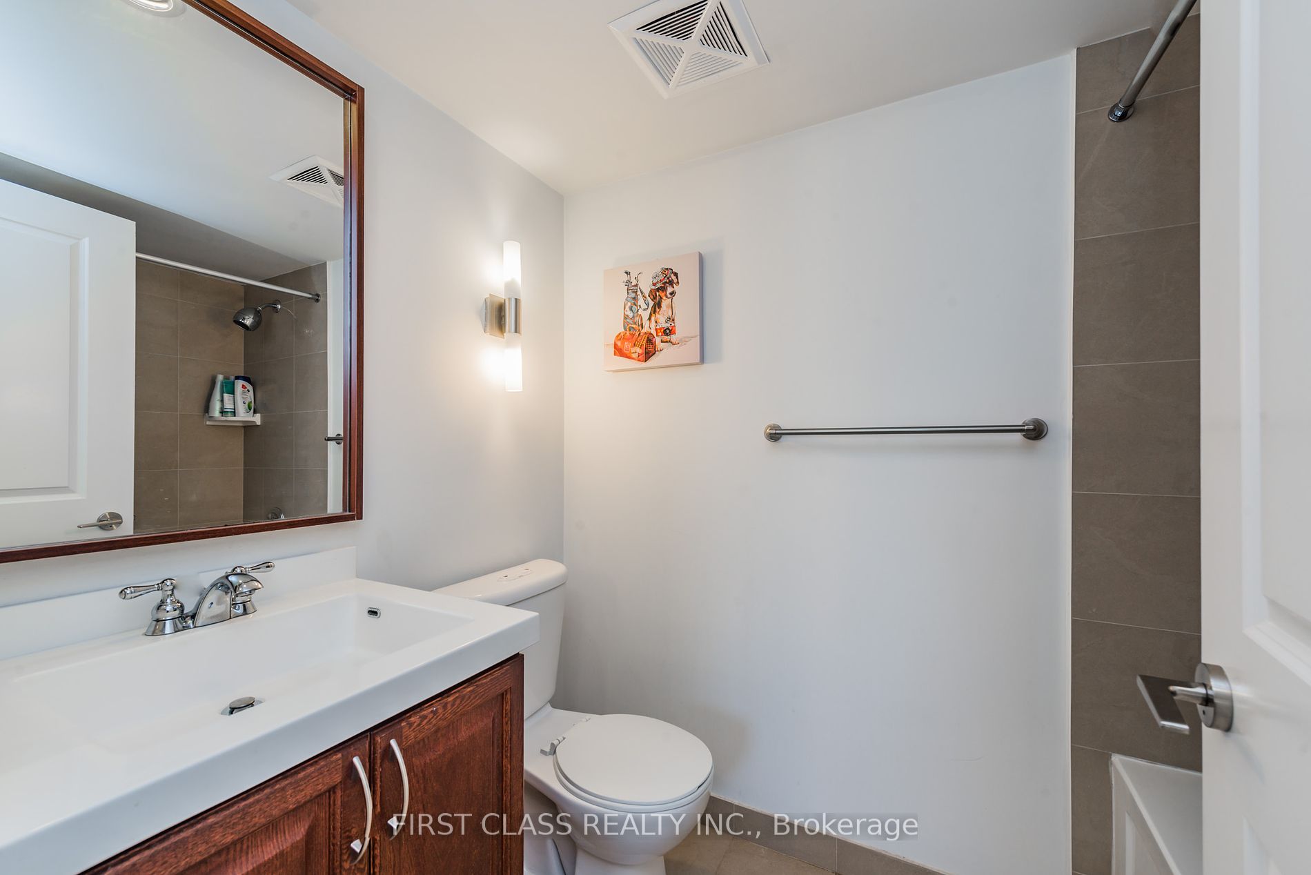 500 Doris Ave N, #921