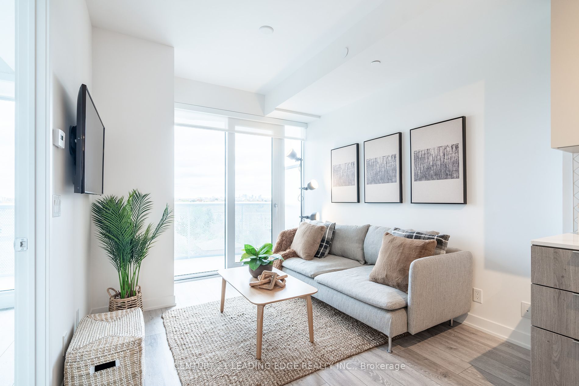 15 HOLMES Avenue #709