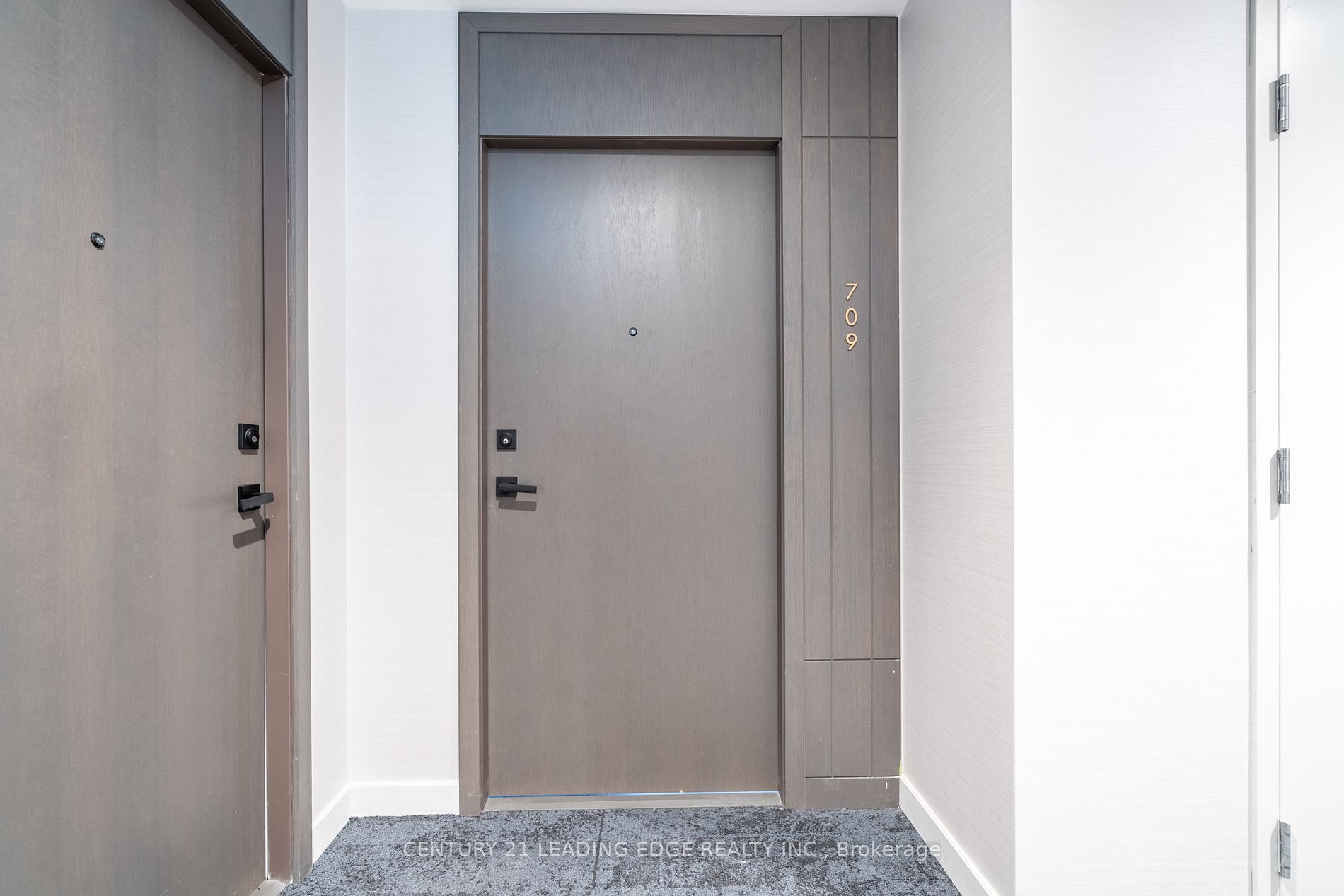 15 HOLMES Avenue #709