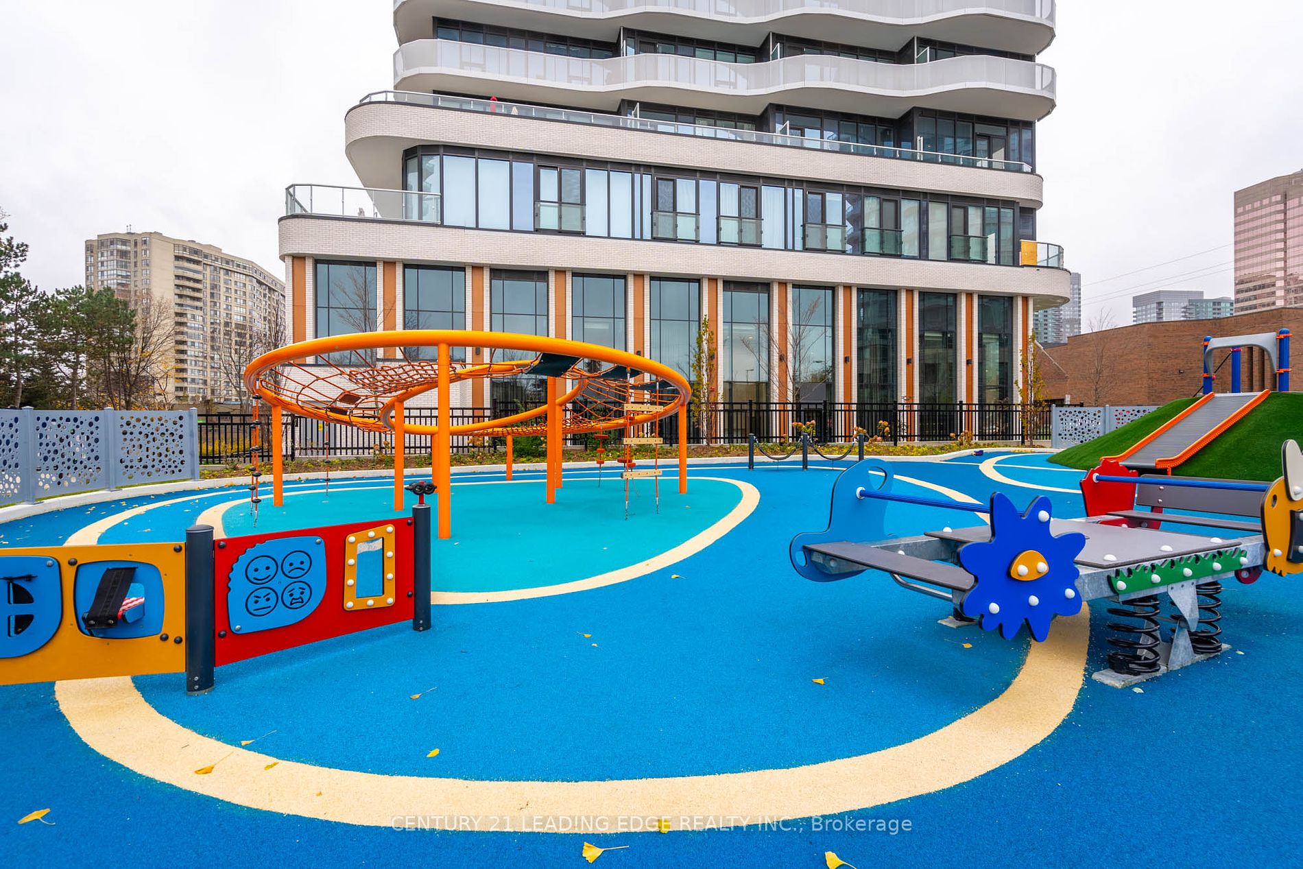 15 HOLMES Avenue #709