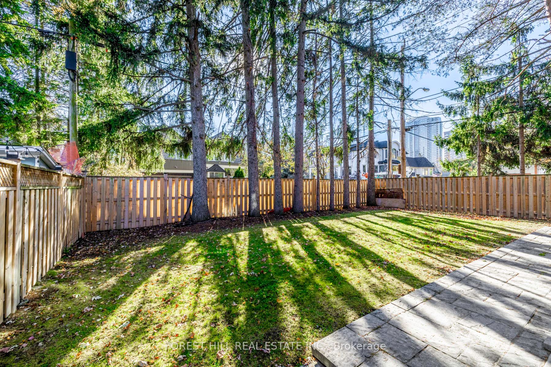 85 Kingsdale Avenue