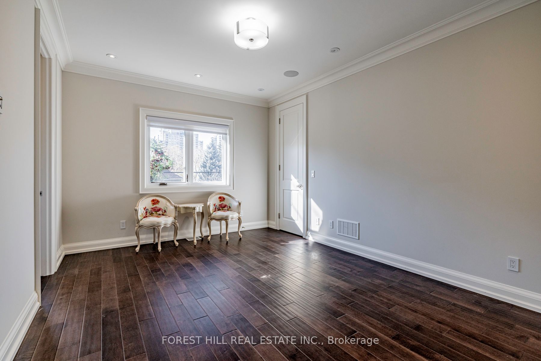 85 Kingsdale Avenue