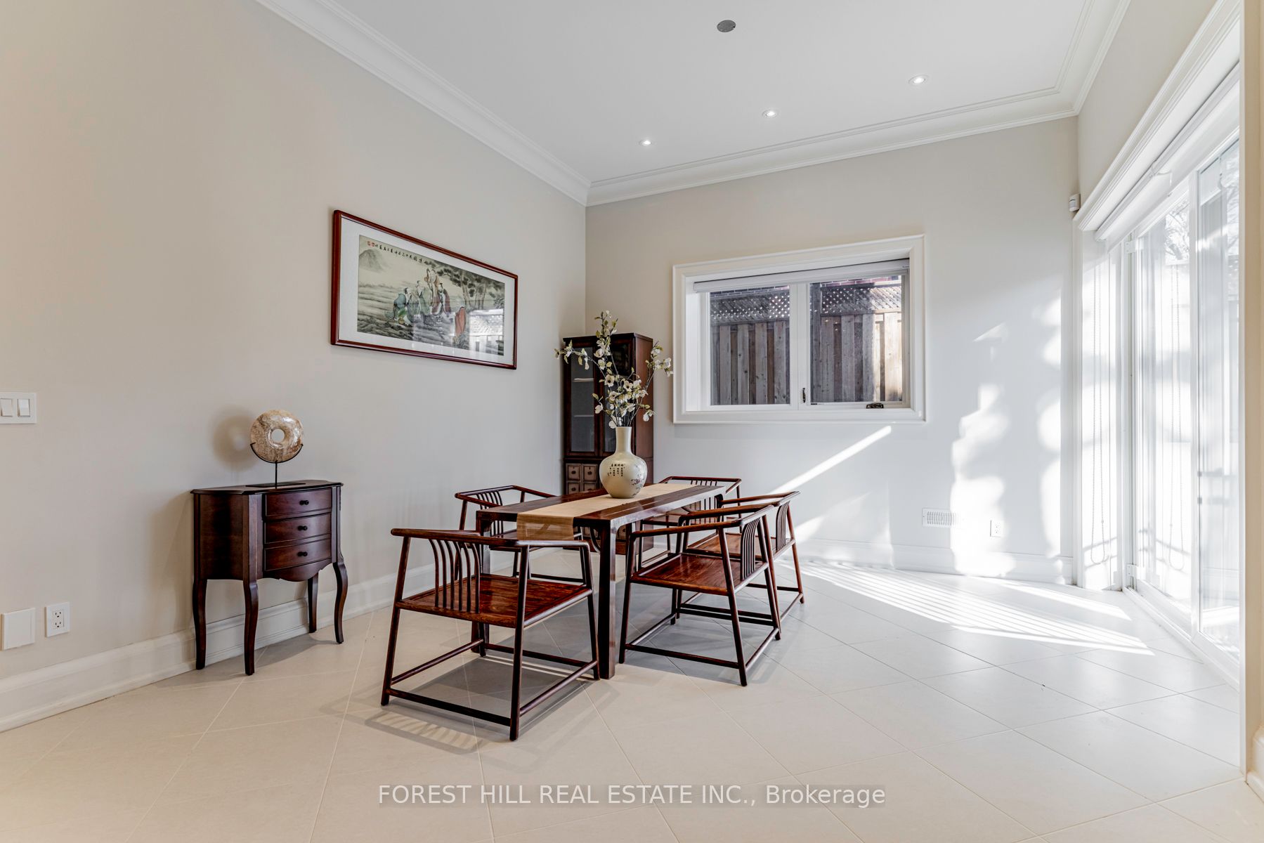 85 Kingsdale Avenue