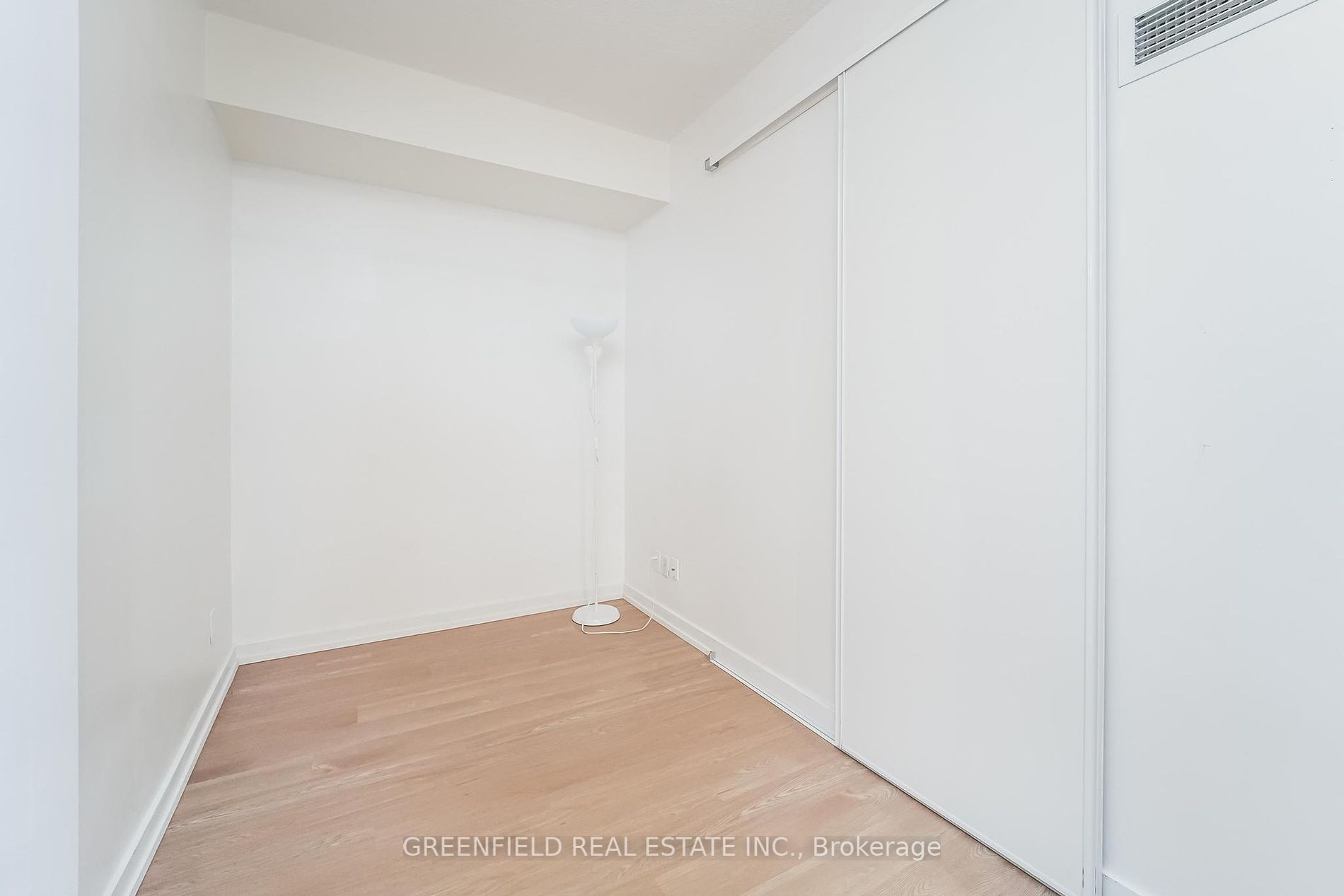 33 Charles St E, #3601