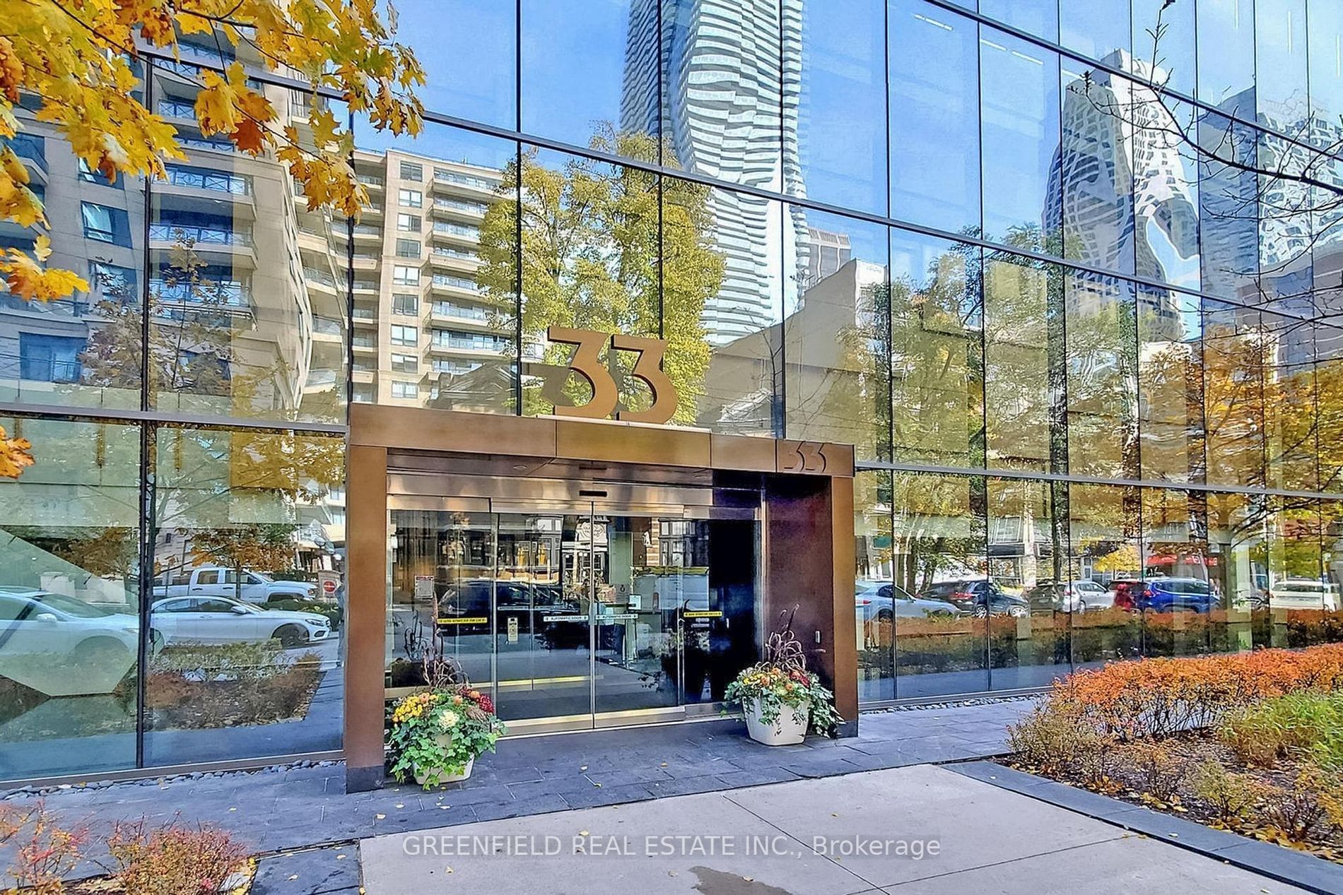 33 Charles St E, #3601