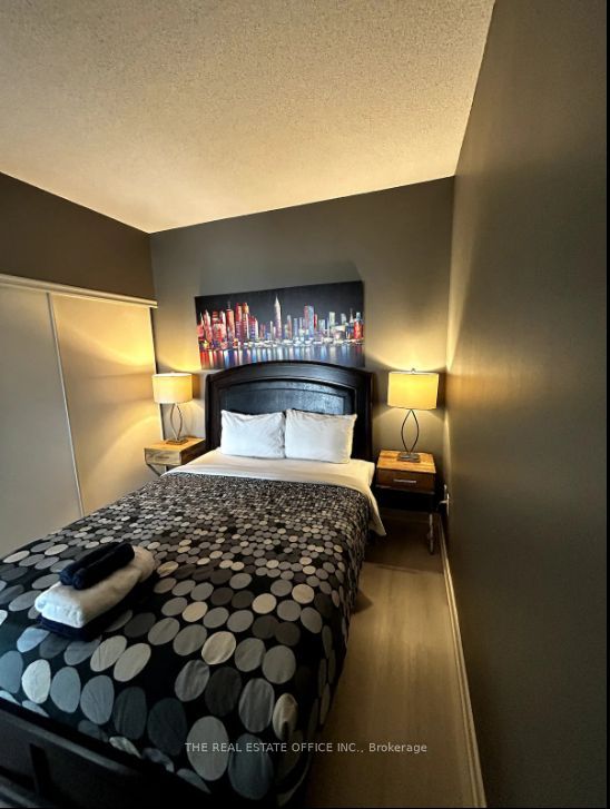 151 Dan Leckie Way #202