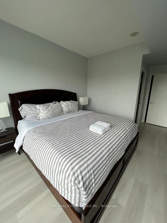151 Dan Leckie Way #202