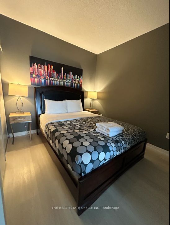 151 Dan Leckie Way #202
