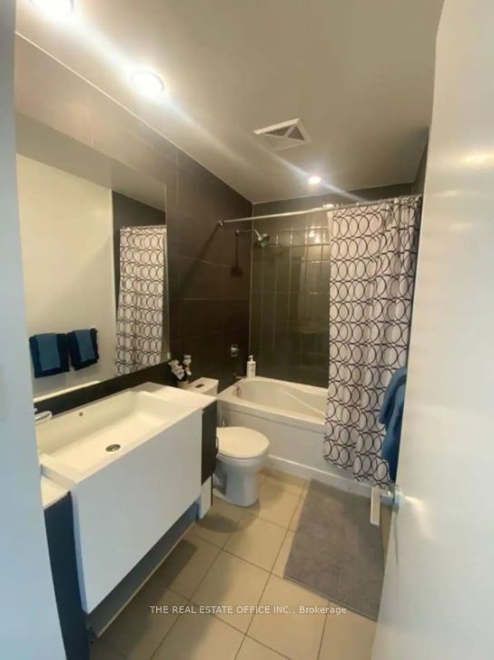 151 Dan Leckie Way #202