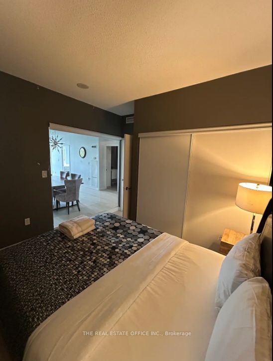 151 Dan Leckie Way #202