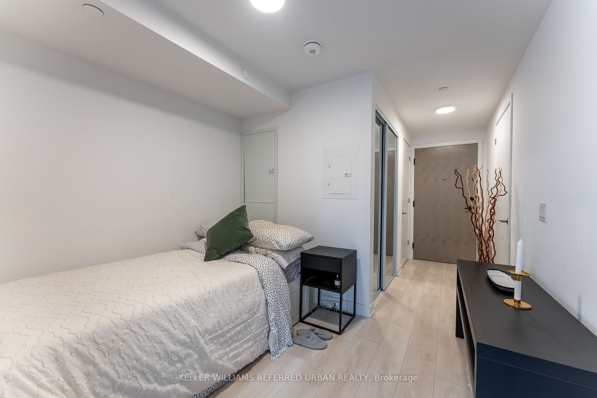 130 River St, #1306