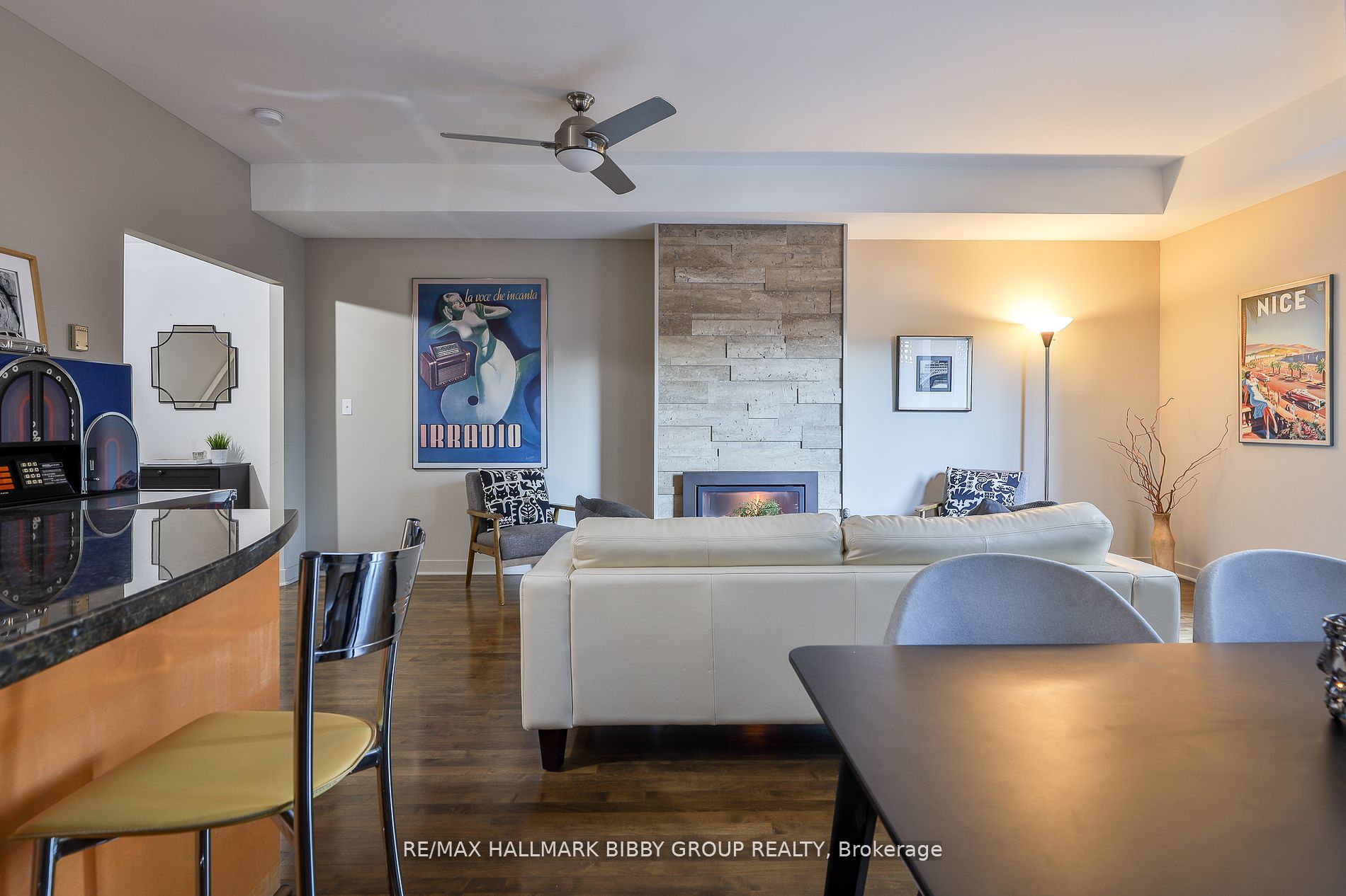 500 Richmond St W, #315