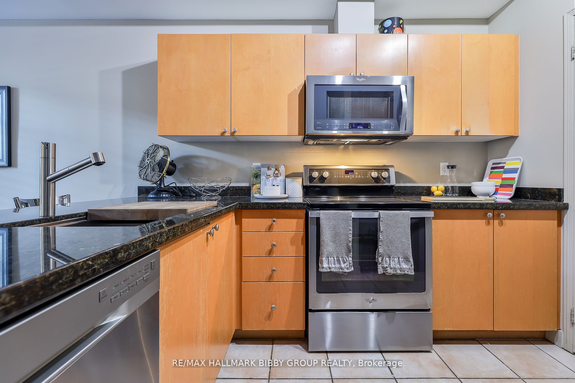 500 Richmond St W, #315