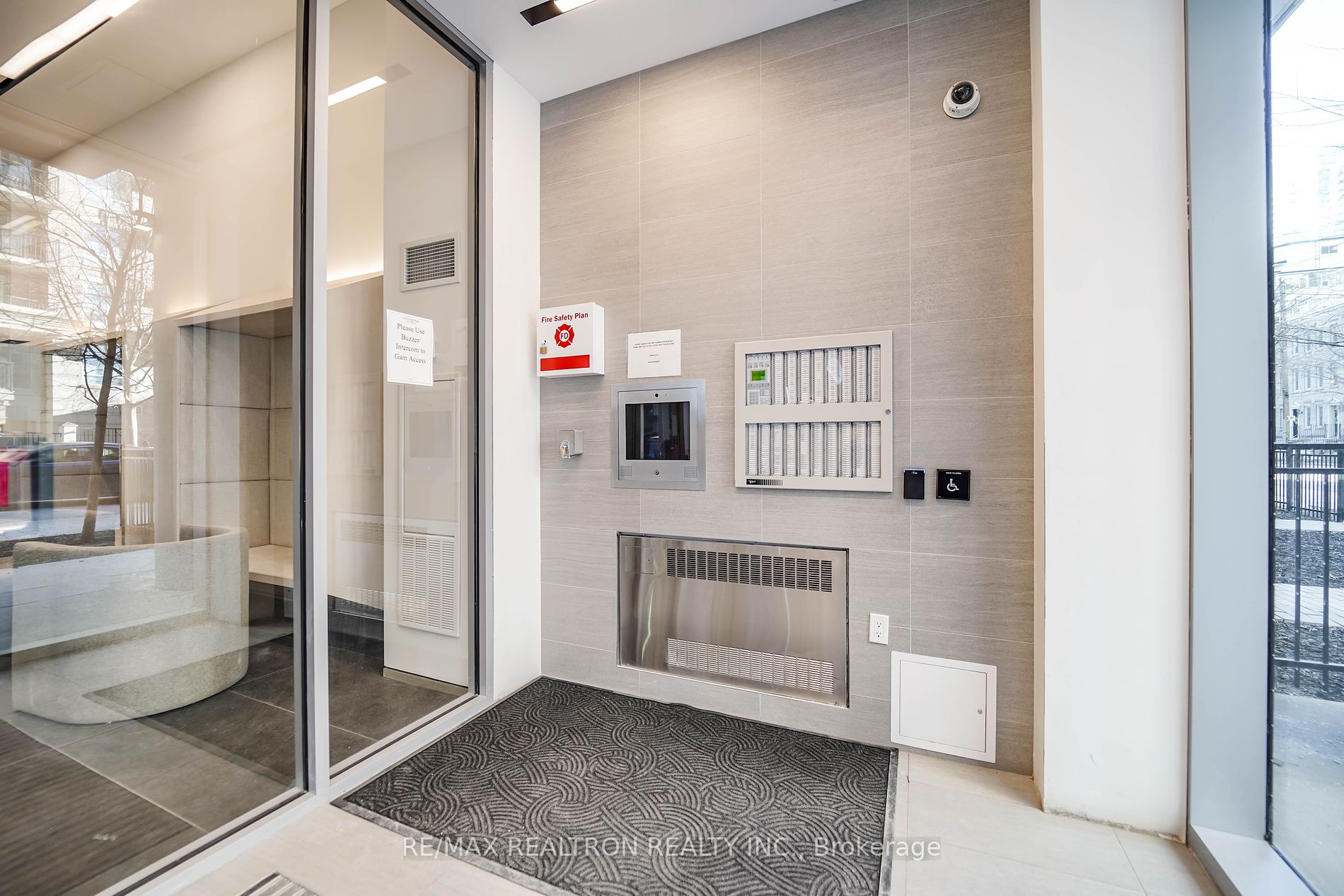 195 Redpath Ave, #2307