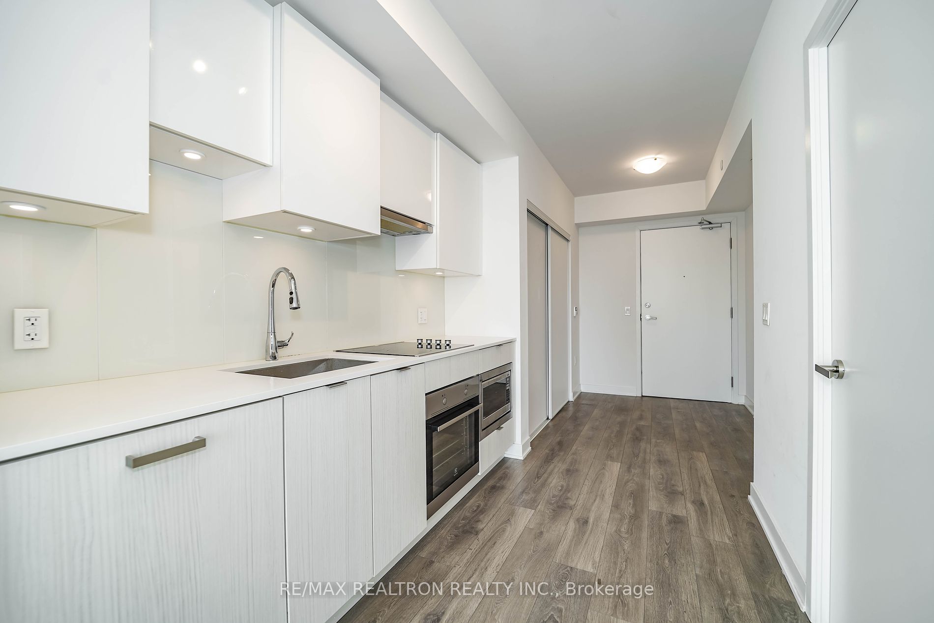 195 Redpath Ave, #2307