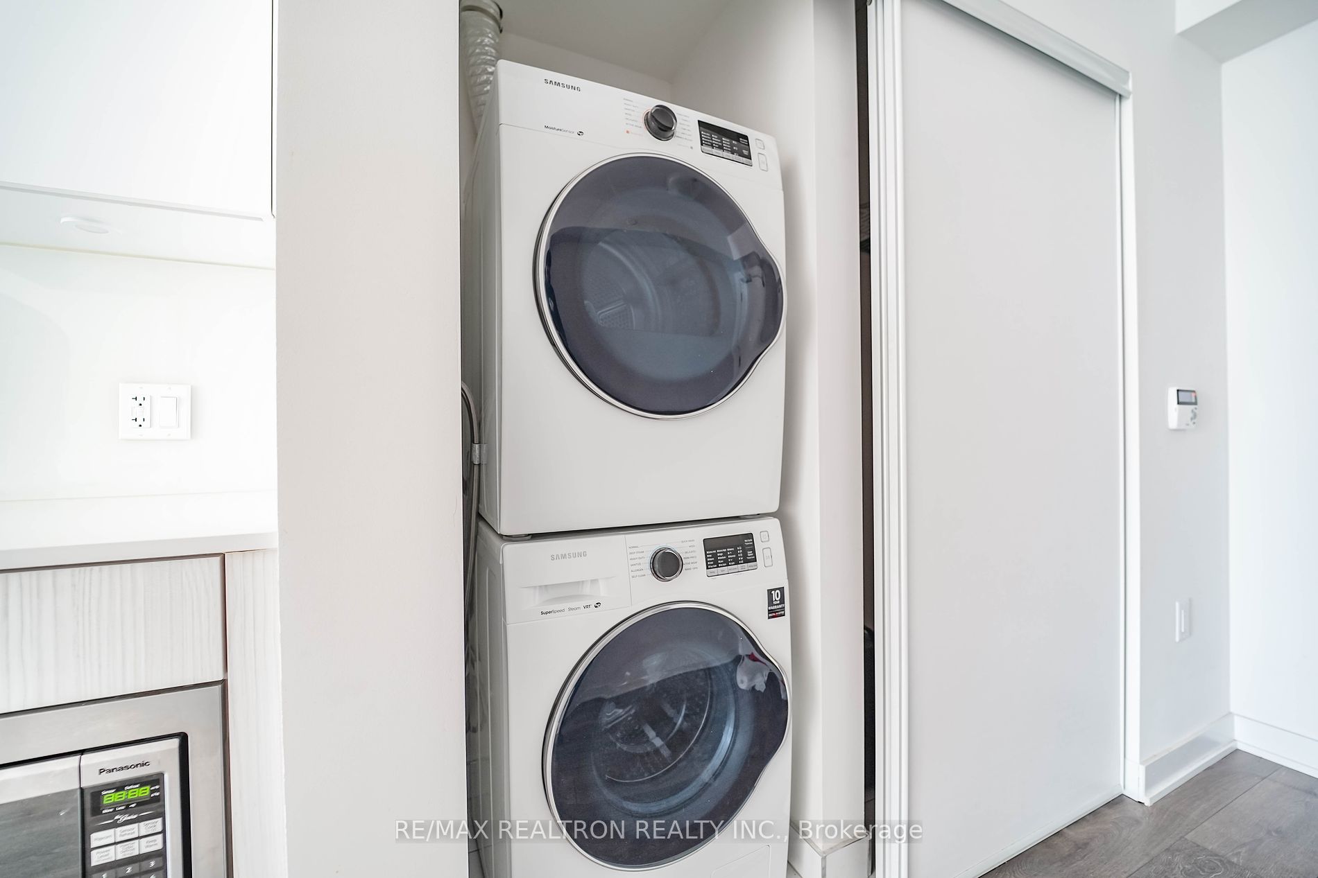 195 Redpath Ave, #2307